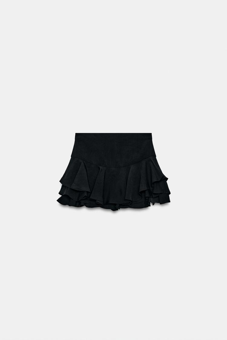 PANTALONES CORTOS CON VOLANTES ZW COLLECTION